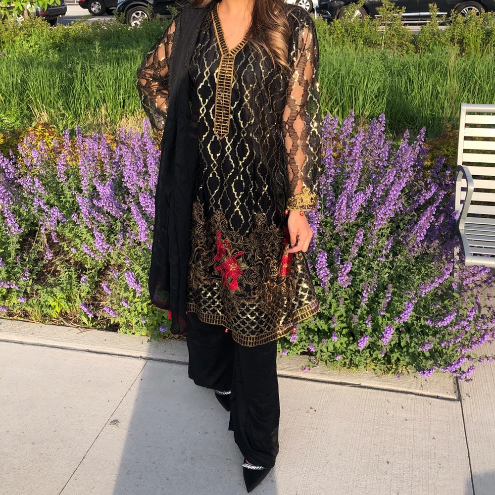 3 piece outfit from Pakistan 🇵🇰